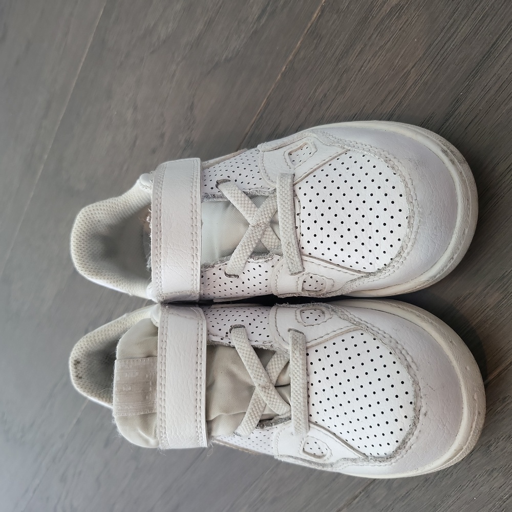 Nike kids white sneakers